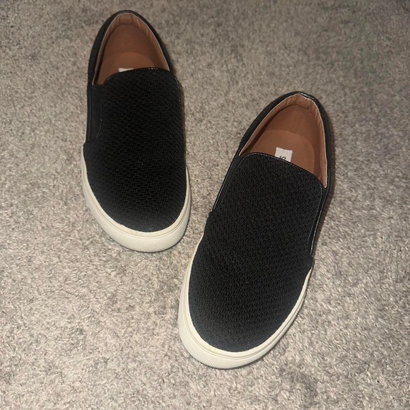 Steve Madden Shoes - Size 7 Steve Madden Black Slip On Sneaker/Shoe